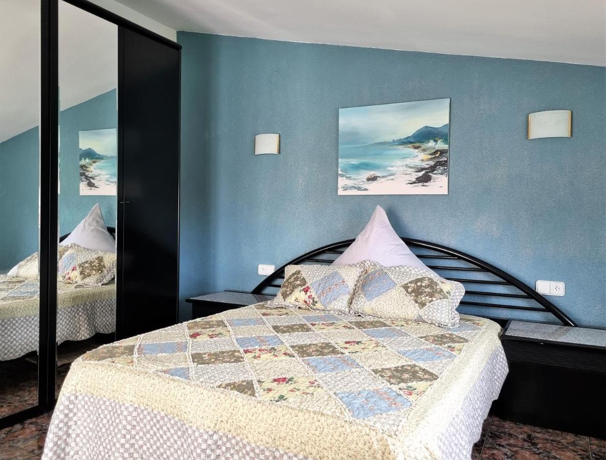 Villa Aquamarina: Mediterranean Getaway with Garden and Sea Proximity Miami Playa Exterior photo
